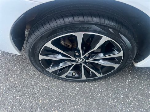 Used 2019 Toyota Corolla SE image 23