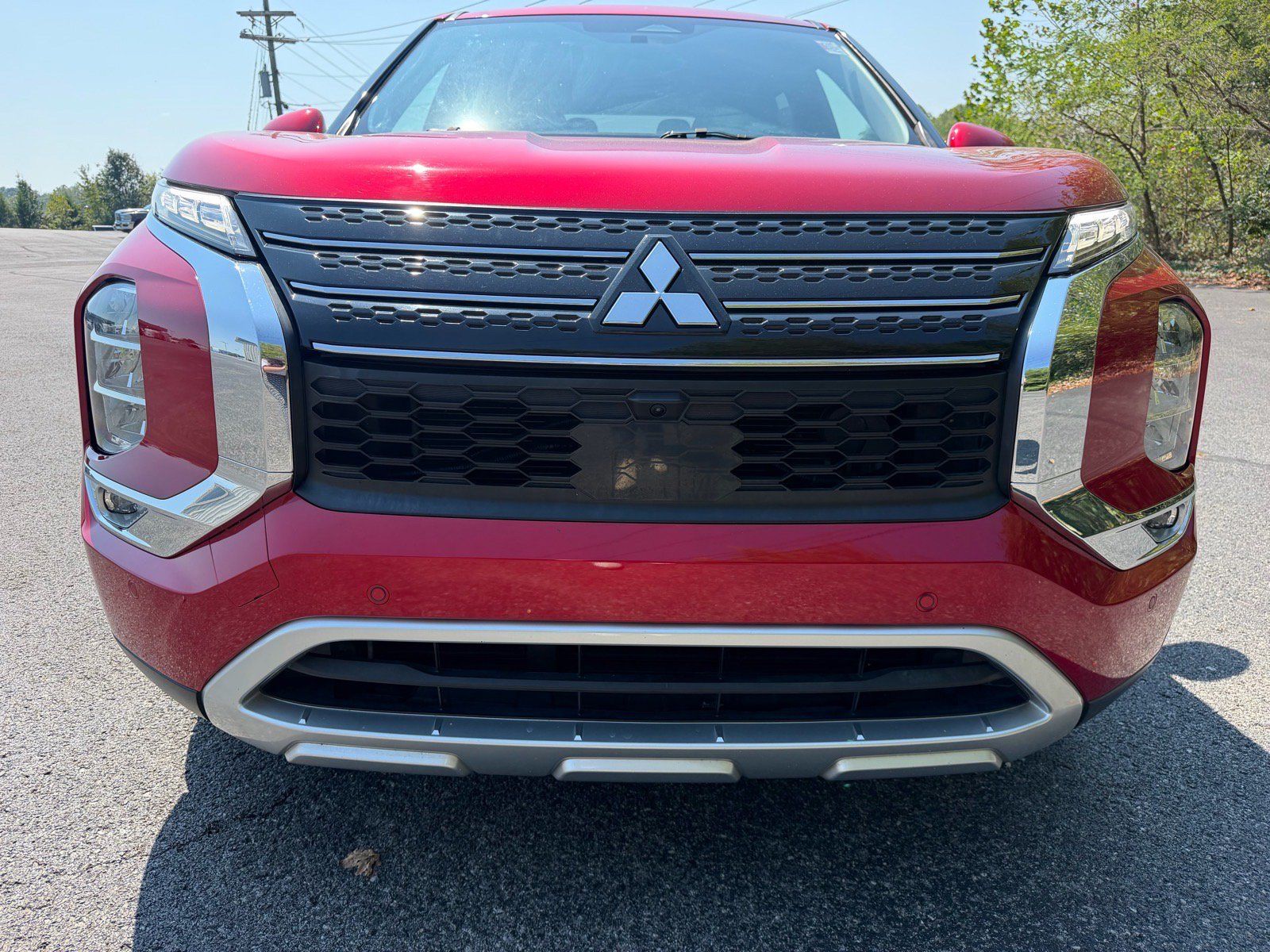 Used 2023 Mitsubishi Outlander SE FWD image 3