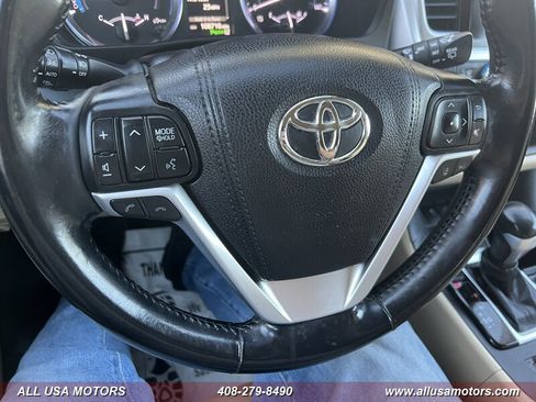 Used 2017 Toyota Highlander Limited image 20
