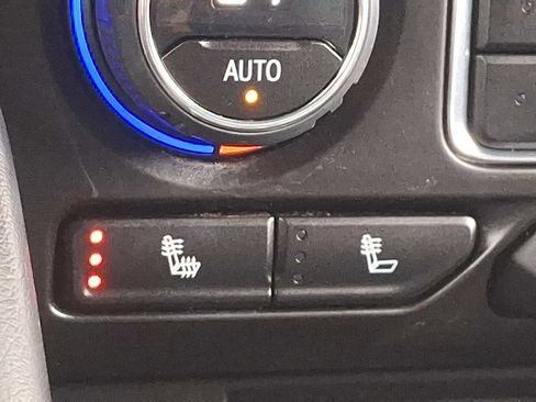 Used 2023 Chevrolet Tahoe LT w/ Luxury Package image 23