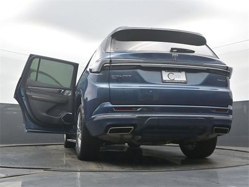 Certified 2025 Buick Enclave Avenir w/ Super Cruise Package image 62