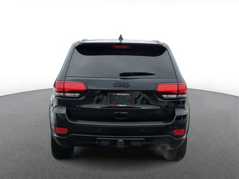 Certified 2022 Jeep Grand Cherokee Laredo X image 7