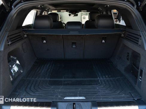 Used 2025 Land Rover Range Rover Sport Dynamic SE image 33