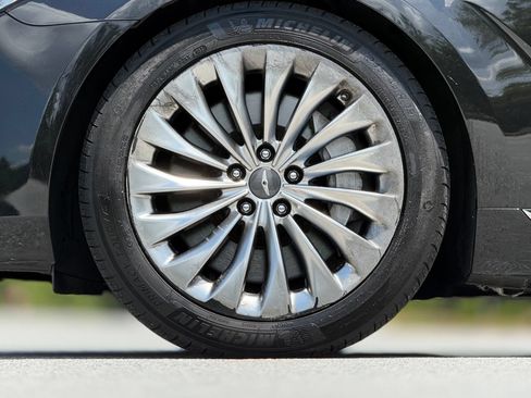 Used 2018 Genesis G90 5.0 Ultimate AWD/4WD image 18