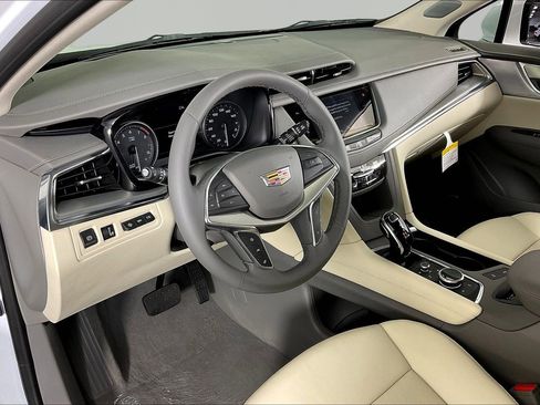 New 2026 Cadillac XT5 Premium Luxury w/ Driver Assist Package image 18