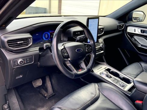 Certified 2021 Ford Explorer ST w/ Equipment Group 401A image 26