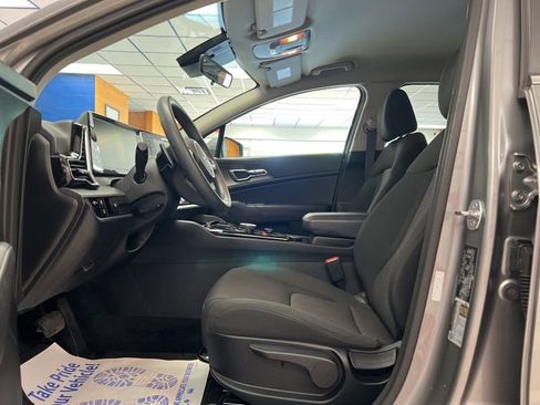 Certified 2024 Kia Sportage LX AWD/4WD image 17