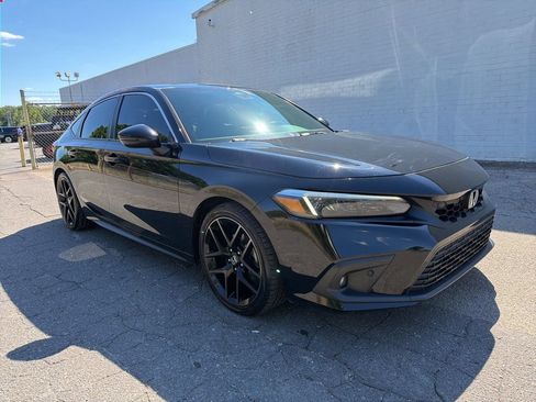 Used 2022 Honda Civic Sport Touring image 8