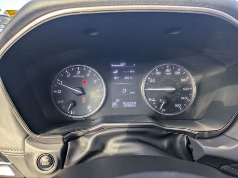 Certified 2025 Subaru Outback Onyx Edition AWD/4WD image 33