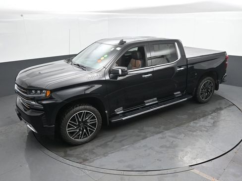 Used 2021 Chevrolet Silverado 1500 High Country image 40