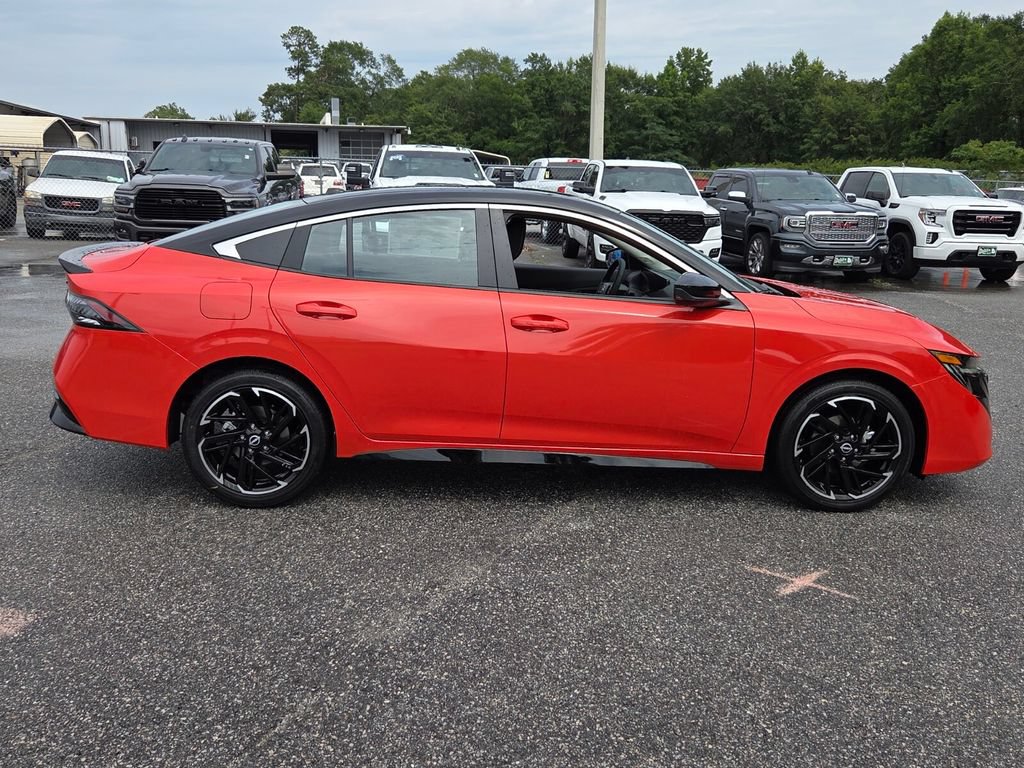 New 2026 Nissan Sentra SR w/ Floor Mat Package FWD image 11
