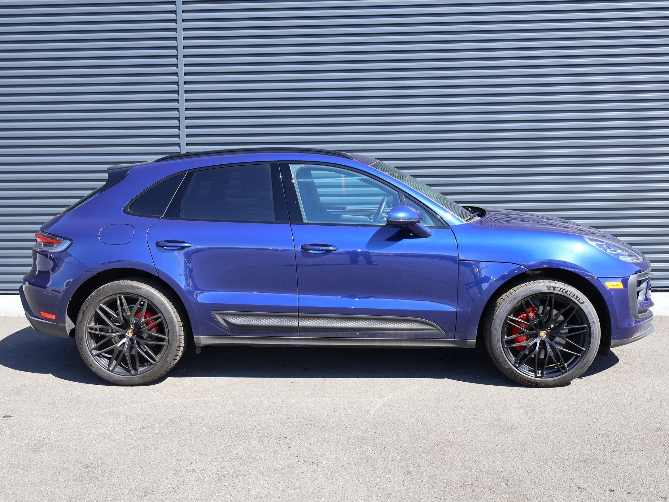 Certified 2024 Porsche Macan S w/ Premium Plus Package AWD/4WD image 11