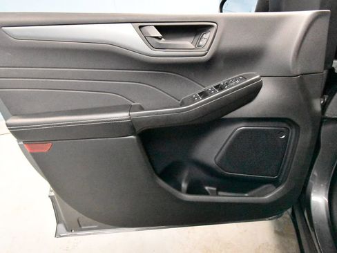 Used 2024 Ford Escape Active image 4