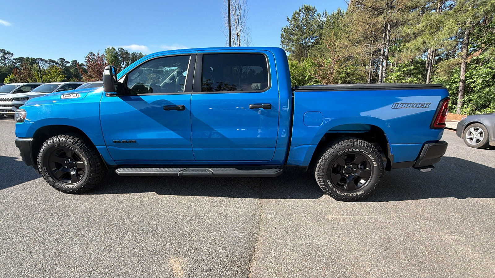 Used 2025 RAM 1500 Warlock AWD/4WD image 11