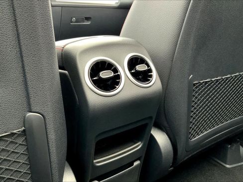 New 2026 Mercedes-Benz GLB 250 4MATIC image 22