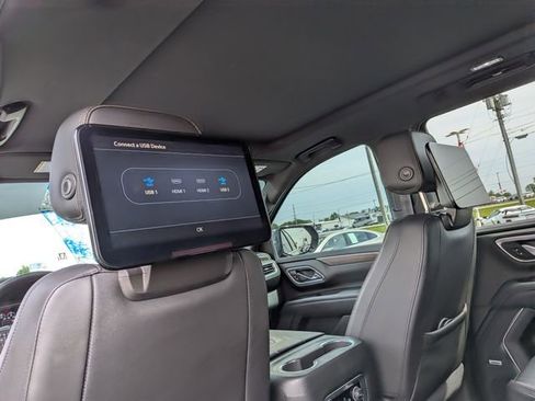 Used 2021 Chevrolet Tahoe High Country w/ Premium Package AWD/4WD image 23