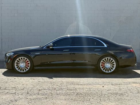 Used 2024 Mercedes-Benz S 63 AMG S w/ Carbon Fiber Exterior Package image 2