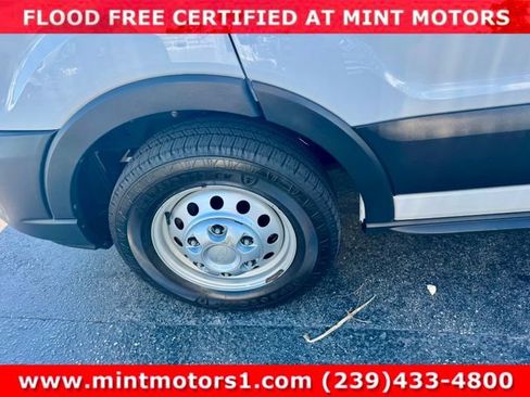 Used 2023 Ford Transit 250 Low Roof AWD image 29