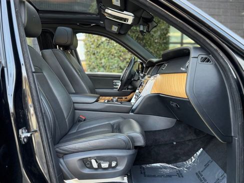 Used 2019 Rolls-Royce Cullinan image 38