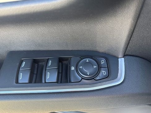 Used 2025 Chevrolet Silverado 1500 LT image 28