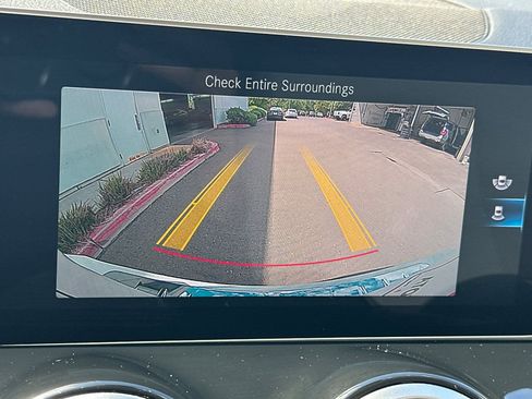 Used 2020 Mercedes-Benz GLB 250 image 27