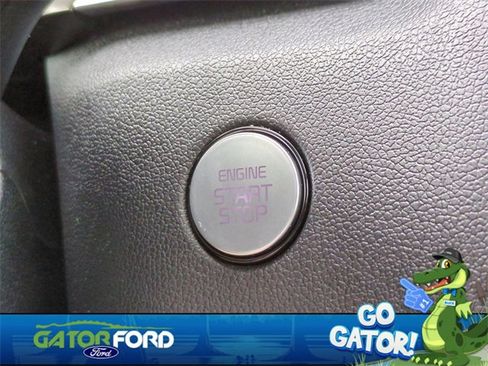 Used 2023 Kia Sorento S image 31