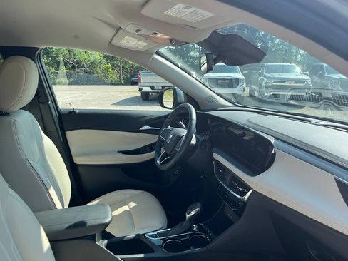 Used 2024 Buick Encore GX Avenir w/ Avenir Convenience Package AWD/4WD image 38