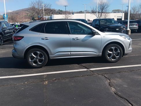 Used 2024 Ford Escape ST-Line w/ Tech Pack #1 image 3