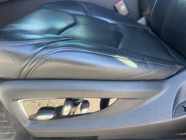 Used 2019 Cadillac Escalade Luxury AWD/4WD image 27