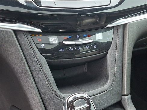 Used 2022 Cadillac XT6 Premium Luxury w/ Platinum Package image 14