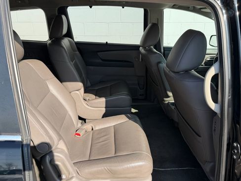 Used 2011 Honda Odyssey EX-L image 19