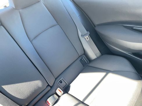 Used 2025 Toyota Corolla LE image 39