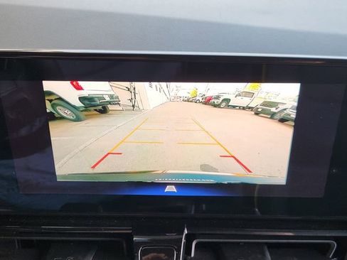 Used 2025 Chevrolet TrailBlazer ACTIV w/ Convenience Package image 15