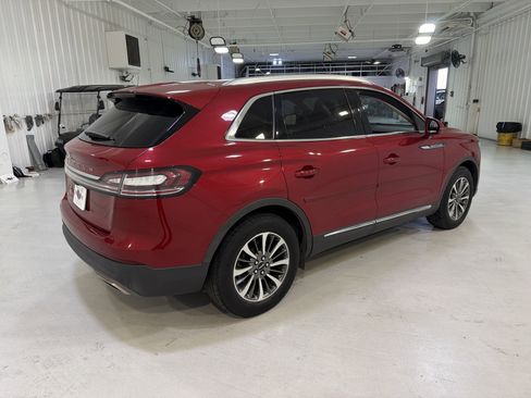 Used 2021 Lincoln Nautilus FWD w/ Equipment Group 101A image 5