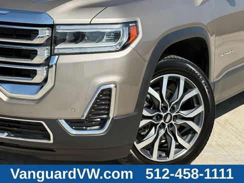 Used 2023 GMC Acadia SLE w/ Driver Convenience Package FWD image 5