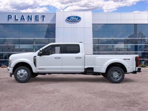 New 2026 Ford F450 Platinum w/ Platinum Plus Package AWD/4WD image 3