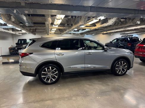 Certified 2023 Acura MDX FWD w/ Technology Package image 6