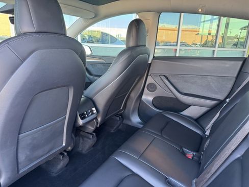Used 2022 Tesla Model Y Performance image 35