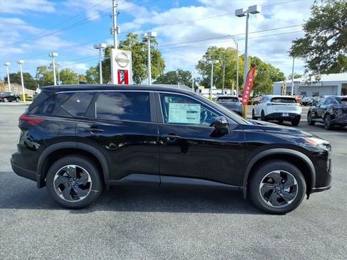 New 2026 Nissan Rogue SV FWD image 9