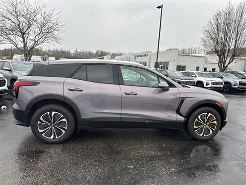 New 2025 Chevrolet Blazer EV LT image 34