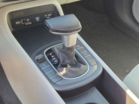 Certified 2025 Hyundai Kona SEL image 36