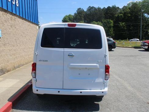 Used 2020 Nissan NV200 SV w/ Sliding Glass Door Package image 4
