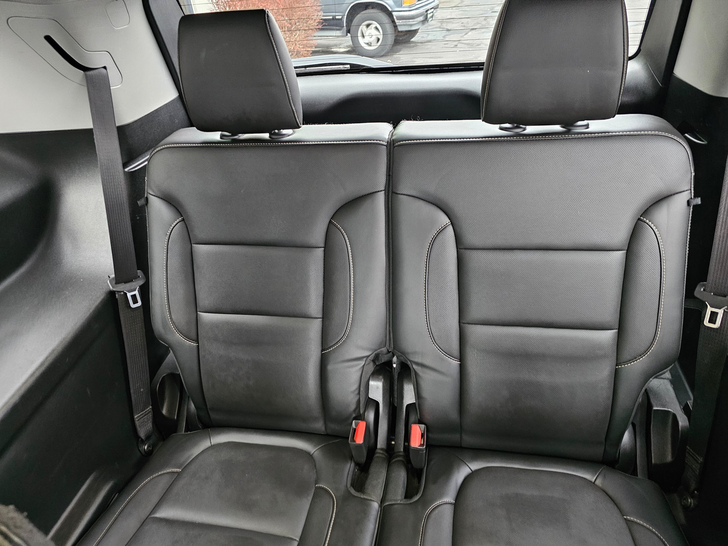 Used 2019 GMC Acadia SLT AWD/4WD image 18