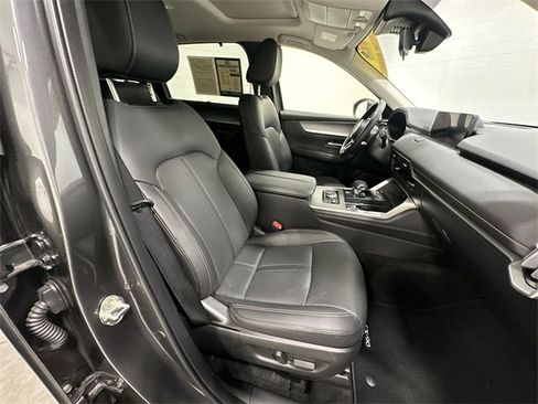 Used 2024 MAZDA CX-90 3.3 Turbo w/ Preferred Package image 23