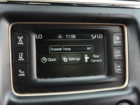 Used 2017 Jeep Grand Cherokee Laredo AWD/4WD image 13