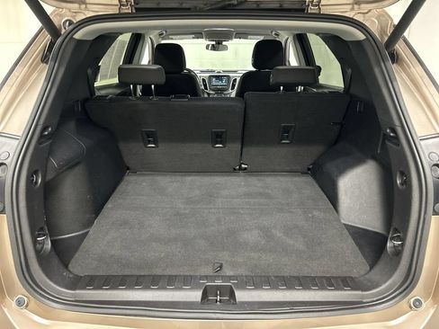 Used 2018 Chevrolet Equinox LT AWD/4WD image 21