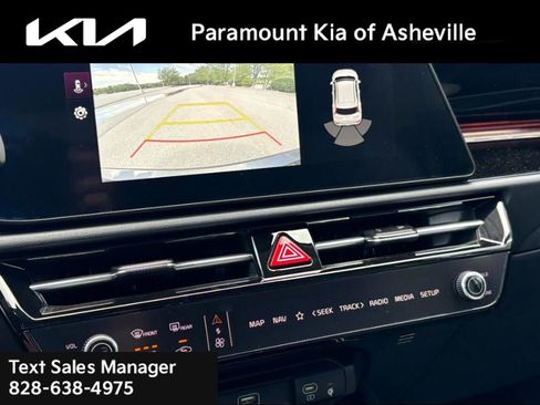 New 2025 Kia Niro EX Touring image 10