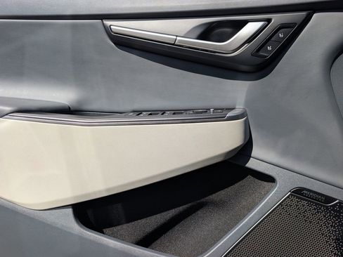 Used 2024 Kia EV6 Wind image 17