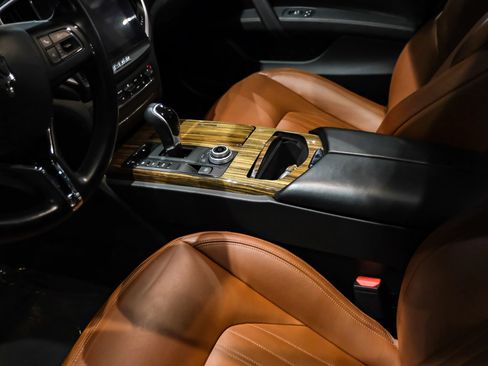 Used 2017 Maserati Ghibli RWD image 19