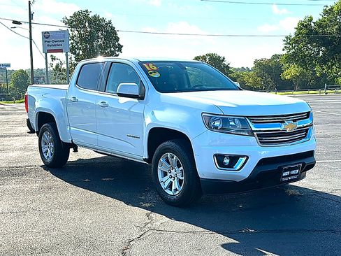 Used 2016 Chevrolet Colorado LT w/ LT Convenience Package RWD image 10